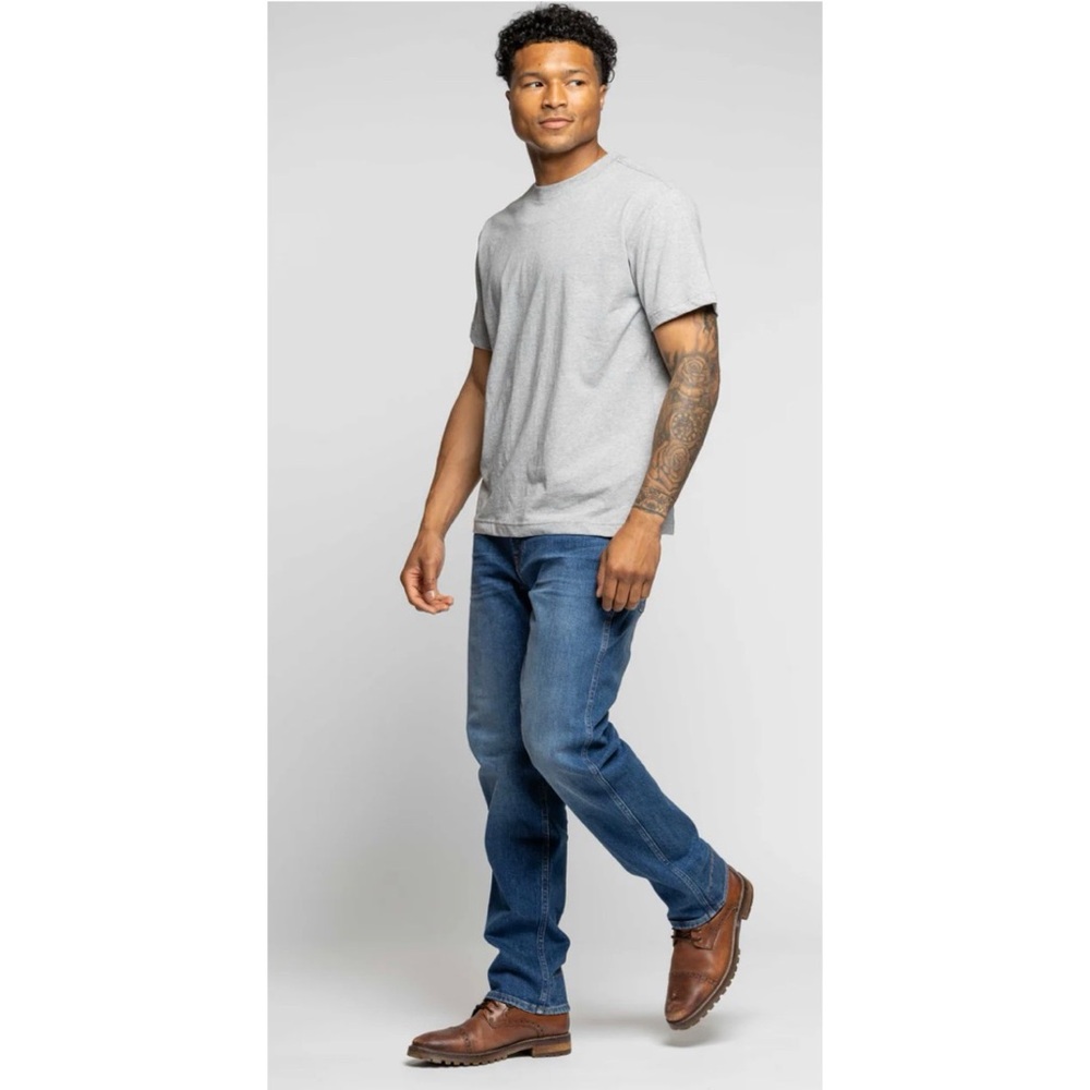 Revtown Medium Wash Automatic Relaxed Fit Jeans Men’s 32 x 32